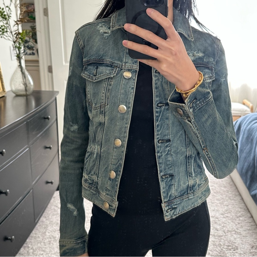 American Eagle Ripped and Washed Denim Fit Jacket Size S